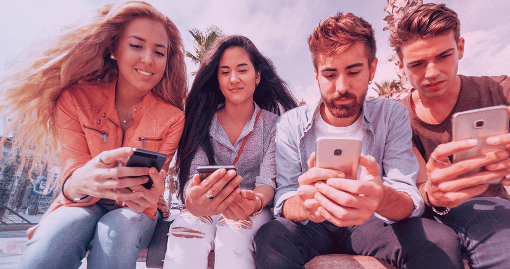 Près d’1 jeune Français sur 3 a déjà acheté avec ChatGPT et fait confiance aux produits qu’il recommande